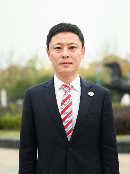  刘阳