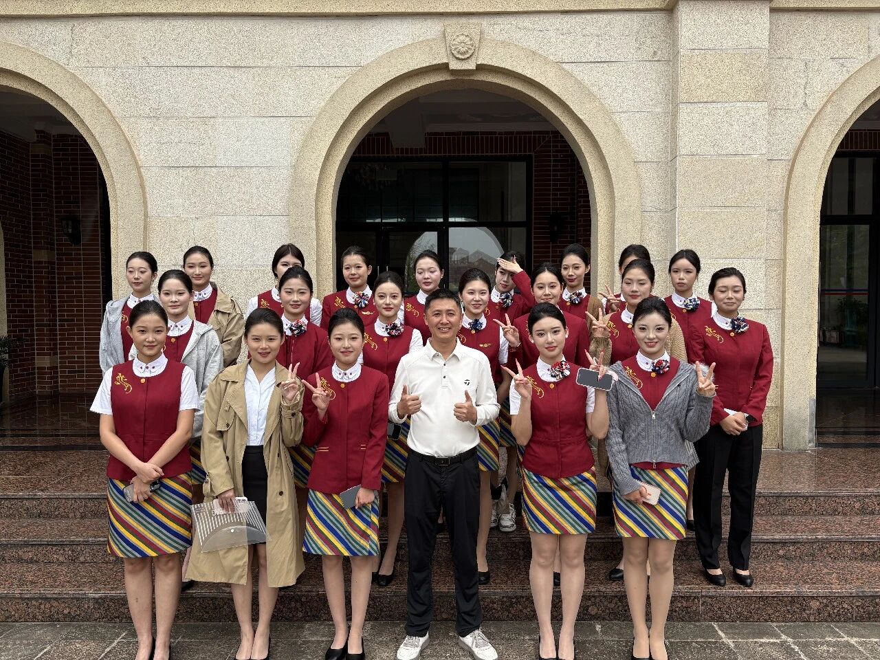 聚焦就业丨至诚高尔夫公司来校园宣讲+现场面试，18名同学即将入职