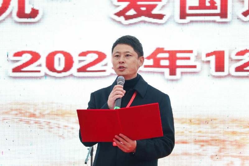 微信图片_2025-12-12_013816_419~1.jpg