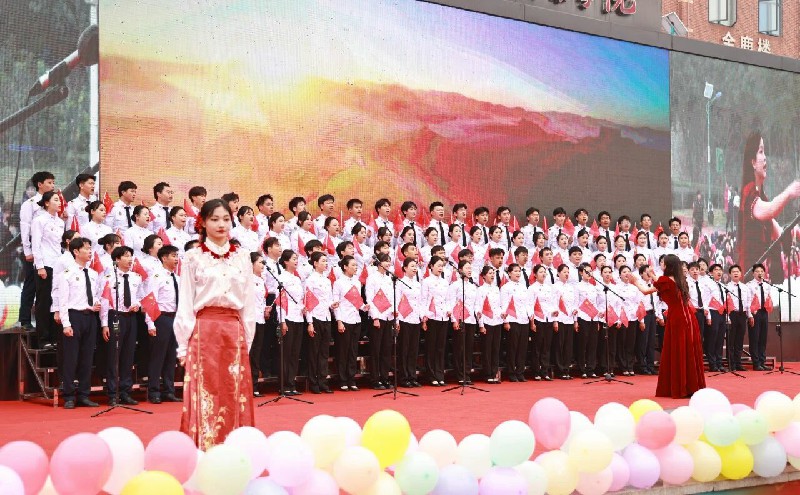 微信图片_2025-12-12_013904_728~1.jpg