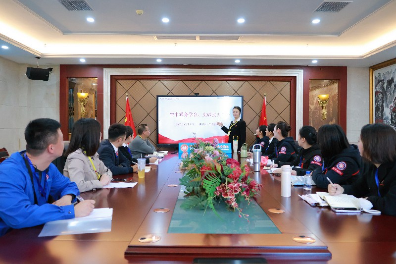 以评促建强内涵   思政赋能育新人 &mdash;&mdash;空中乘务学院召开课程思政专题研讨会